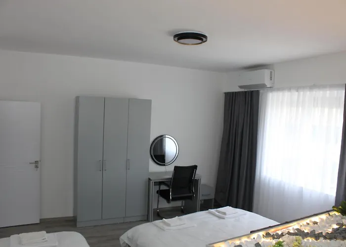 Luxury Old Bazaar & Center *